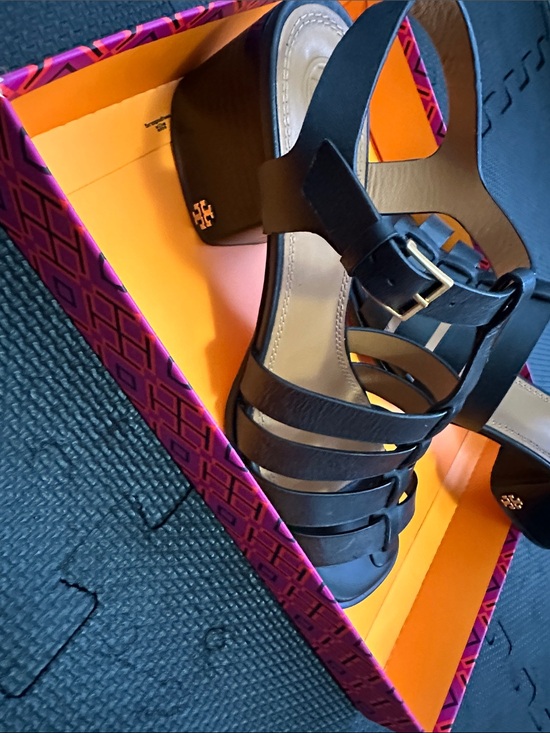 Tory Burch Shoes - Tory Burch Black Leather Strappy Block Heel Sandals